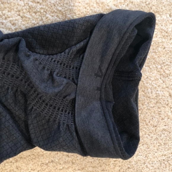 Lululemon Crop Pants - Picture 4 of 4